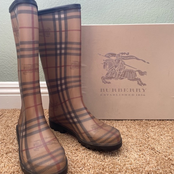 Burberry Rain Boots - Picture 1 of 3